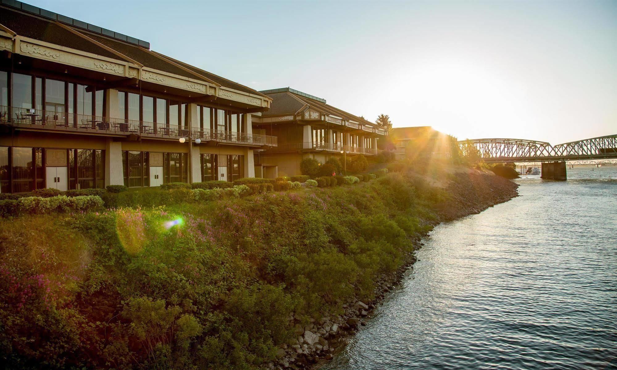 Holiday Inn Portland - Columbia Riverfront, An Ihg Hotel Exterior foto